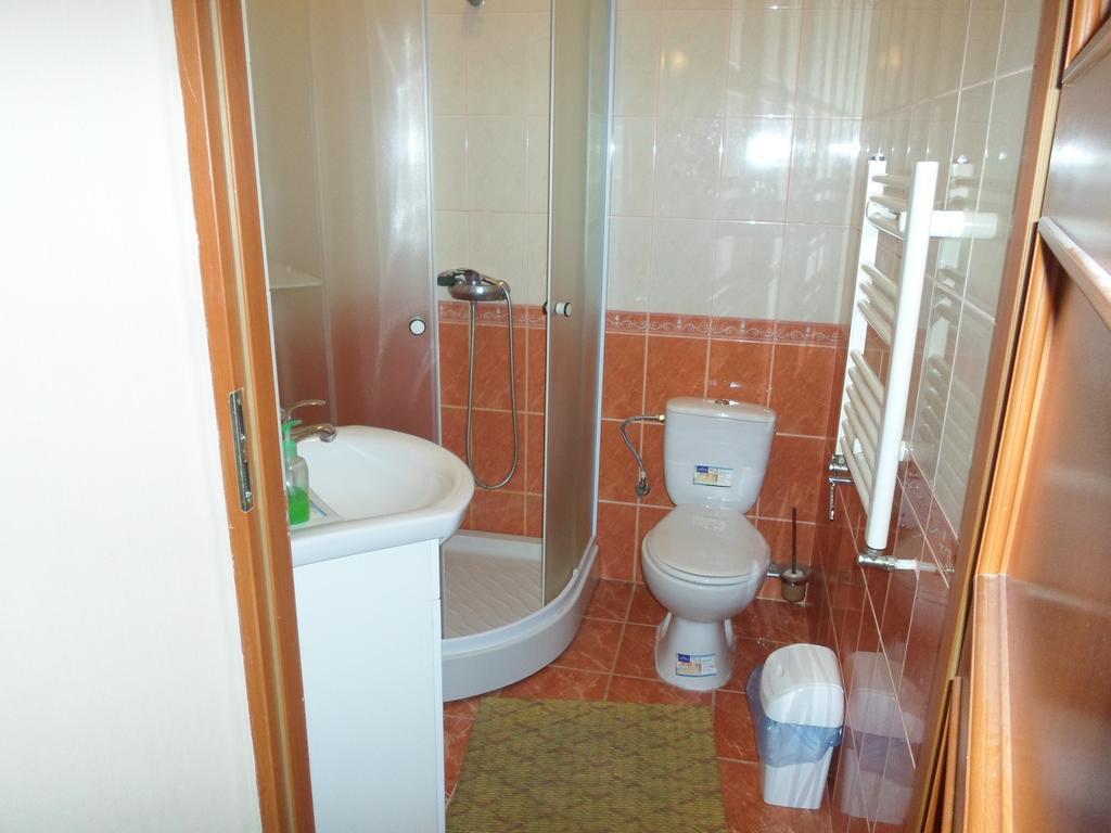 Piroshka Hotel Berehove  Buitenkant foto