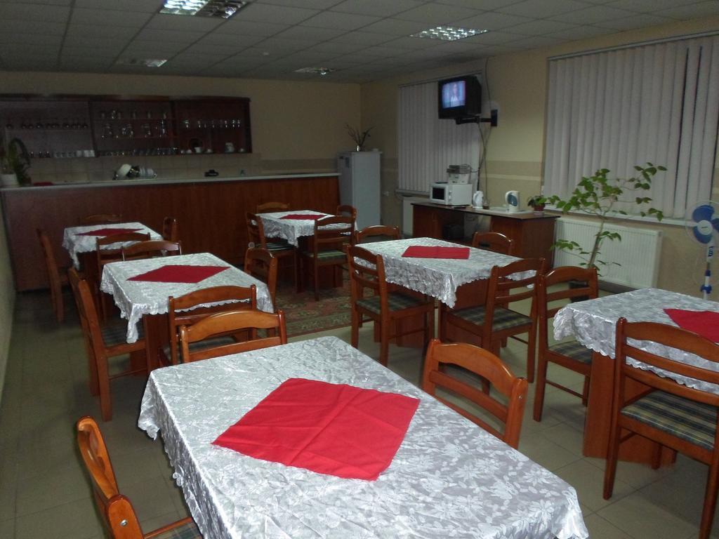 Piroshka Hotel Berehove  Buitenkant foto
